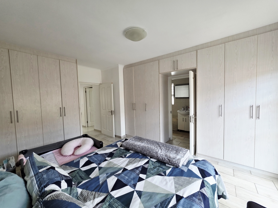 4 Bedroom Property for Sale in Beacon Bay North Eastern Cape